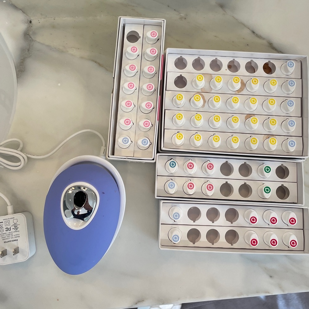 Droplette device plus collagen/glycolic/retinol capsules!